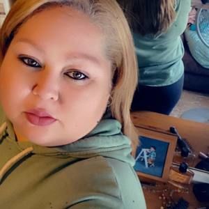 Meet your Posher, Isa